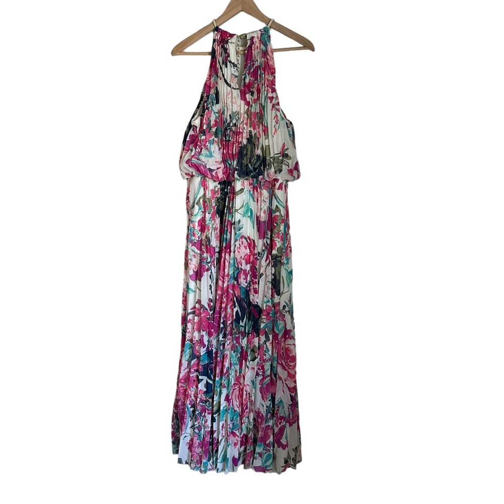 *SOLD* Plus Size Floral Maxi - Picture 15 of 15